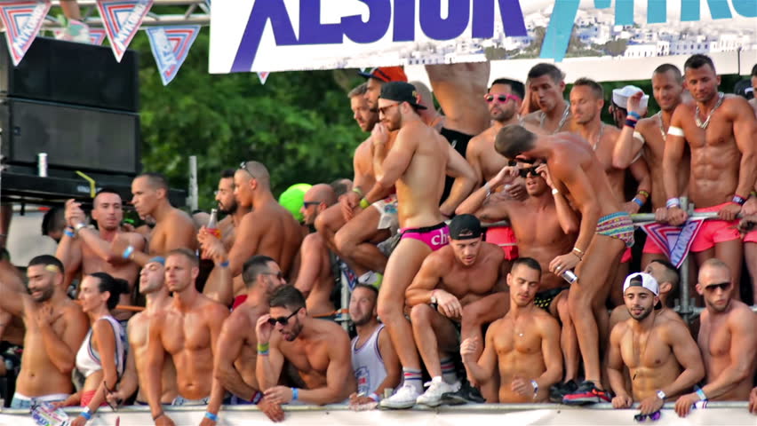 naked cartoon chick the bears gay group