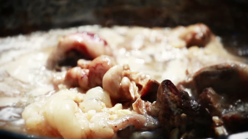 Header of offal