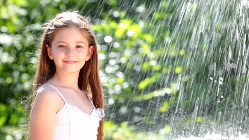 nakef young girl break hymen animted clip small beautiful nude girl hd images