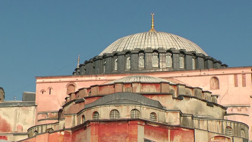 istanbul-turkey-october-29-2013-hagia-sophia-is-the-oldest-church