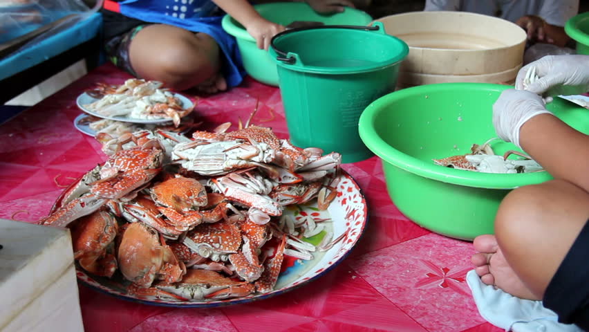 The caveman diet execs and cons viking ingesting knives