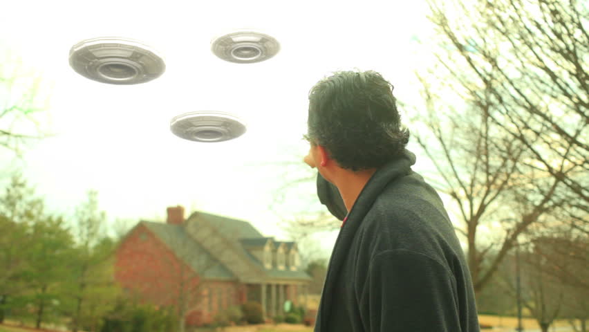 Alien Invasion 3 UFOS Stock Footage Video 5798381 - Shutterstock