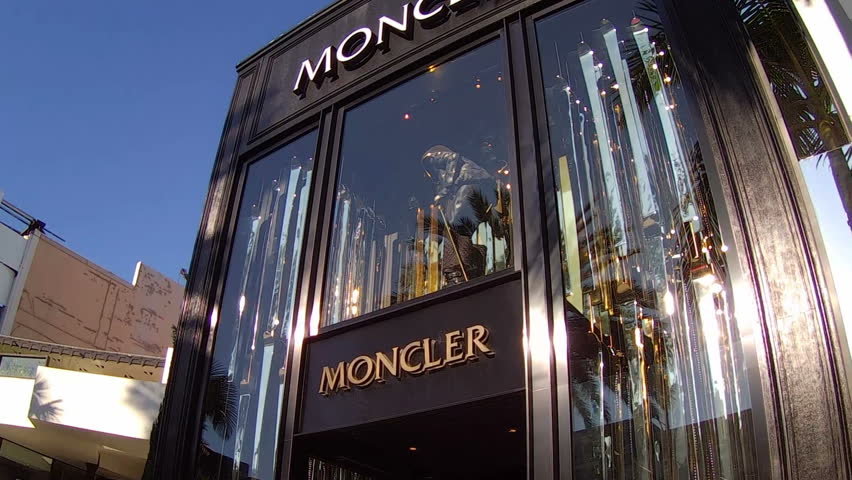 moncler dubai moncler dubai