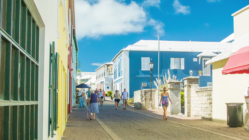 ST GEORGE'S, BERMUDA - 2013: Tourists Walking, Sightseeing And Shopping ...